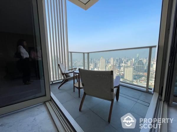 Four Seasons Private Residences