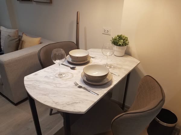 room interior of Fynn Asoke