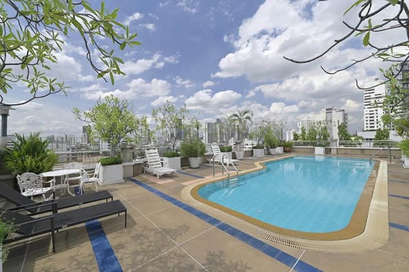 pool of Grand Heritage Thong Lo