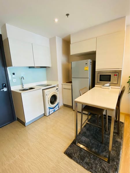 H Sukhumvit 43 Condominium