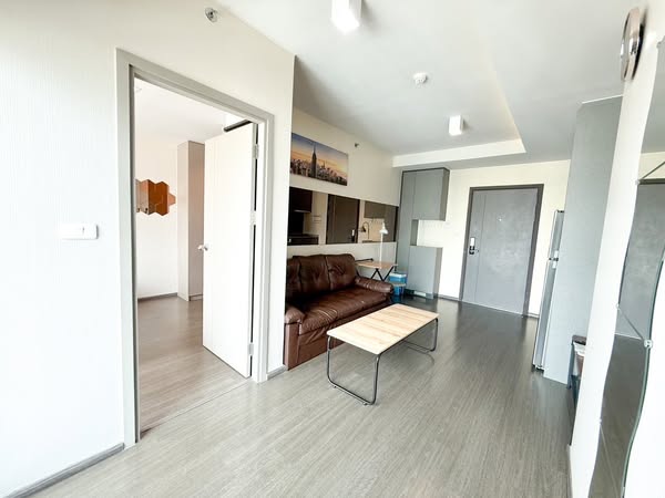 bedroom and room interior of Ideo Sukhumvit 93