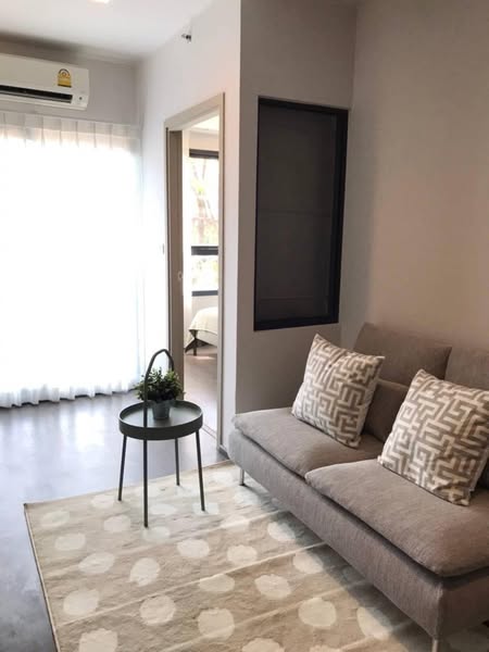 living room and room interior of Ideo Sukhumvit 93