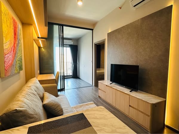 bedroom and living room of IDEO Sukhumvit Rama 4 ไอดีโอ สุขุมวิท-พระราม 4