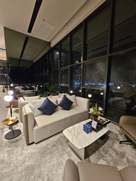 living room of IDEO Sukhumvit Rama 4 ไอดีโอ สุขุมวิท-พระราม 4