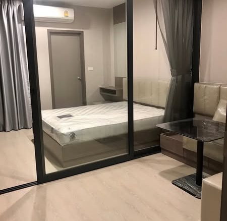 bedroom and room interior of Ideo Tha Phra Interchange