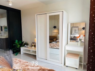 bedroom and room interior of JB.HOME Bangkokเจบีโฮมห้องพักรายวัน