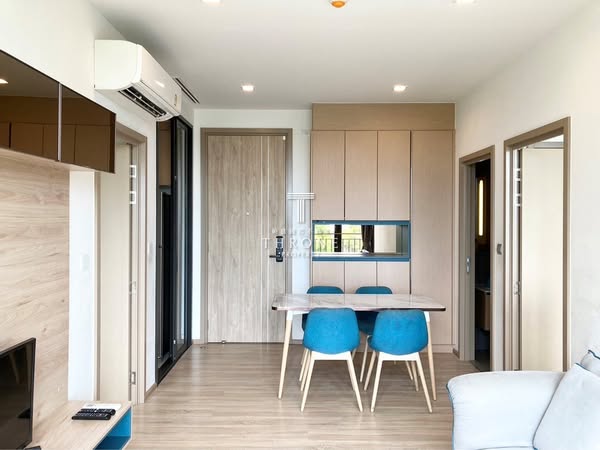 room interior and kitchen of Kawa Haus