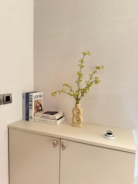 room interior of KHUN by YOO