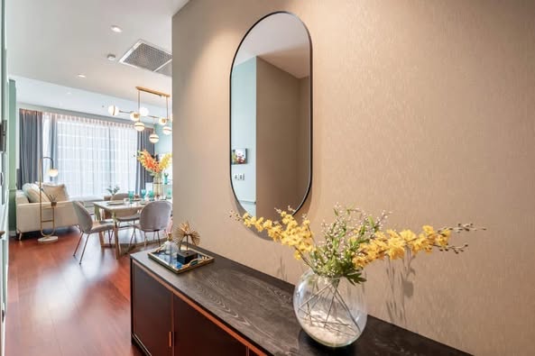 room interior of KHUN by YOO