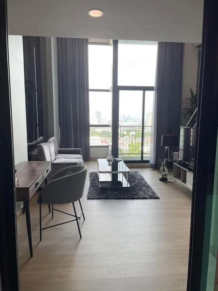 living room of Knightsbridge Duplex Tiwanon | ไนท์บริดจ์ ดูเพล็กซ์ ติวานนท์