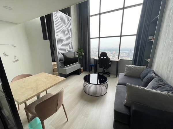 living room of KnightsBridge Prime Sathon