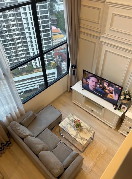 living room and bedroom of KnightsBridge Prime Sathon