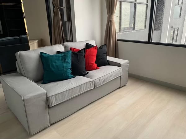 living room and bedroom of KnightsBridge Prime Sathon