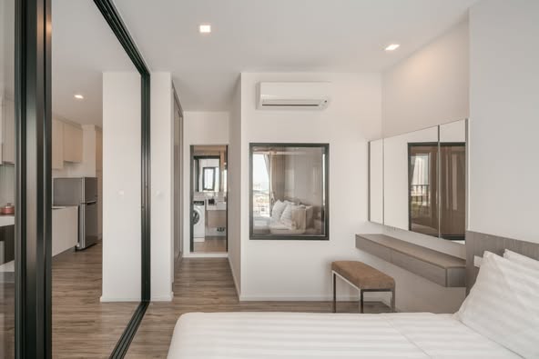 bedroom and room interior of KnightsBridge The Ocean Sriracha
