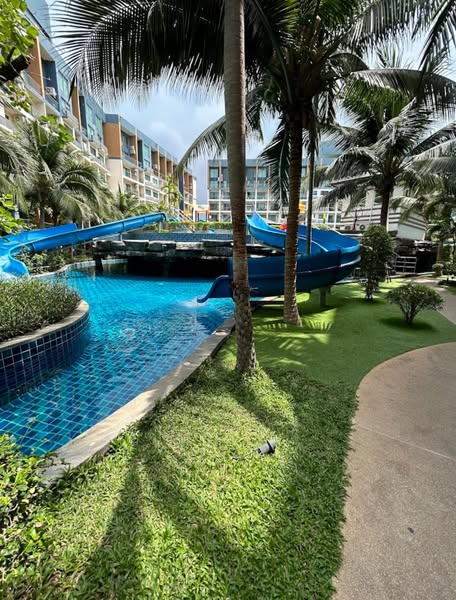 pool of Laguna Beach Resort 2
