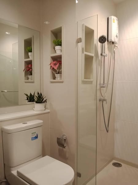 bathroom of Life Asoke – Rama 9