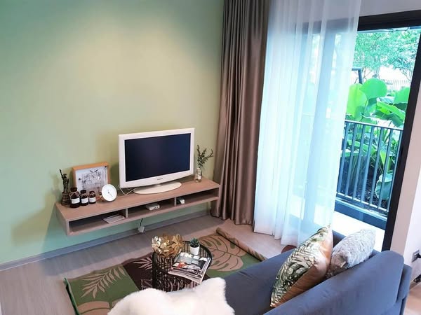 living room and bedroom of Life Asoke – Rama 9