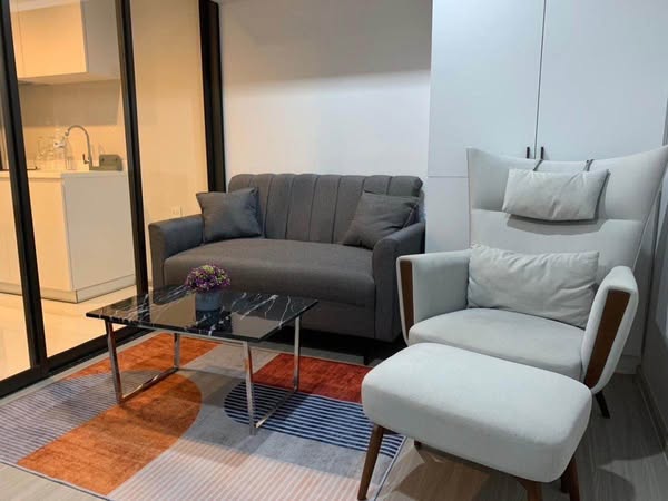 living room and room interior of Life Asoke – Rama 9