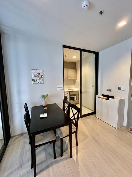 room interior of Life Asoke – Rama 9