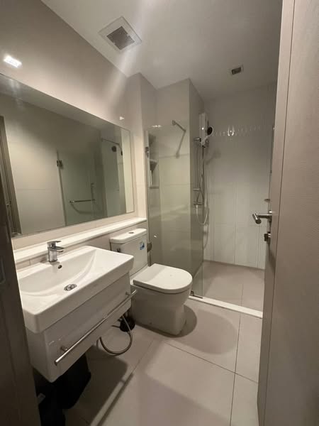 room interior of Life Asoke – Rama 9