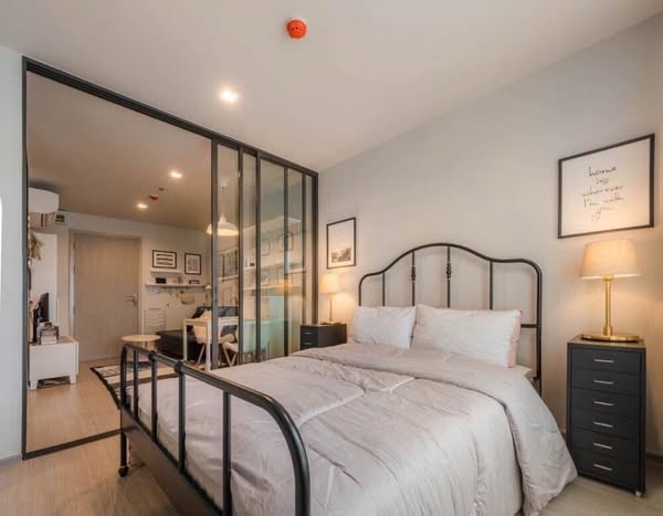 bedroom and room interior of Life Ladprao