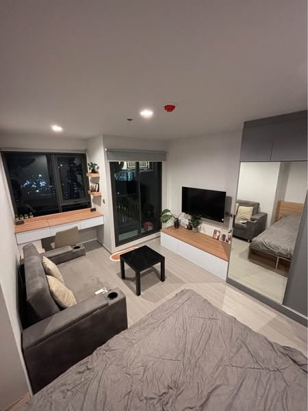 living room and bedroom of Life Ladprao