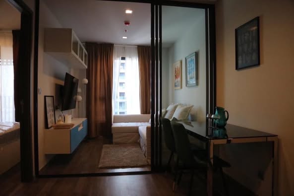 bedroom and room interior of Life Ladprao Valley
