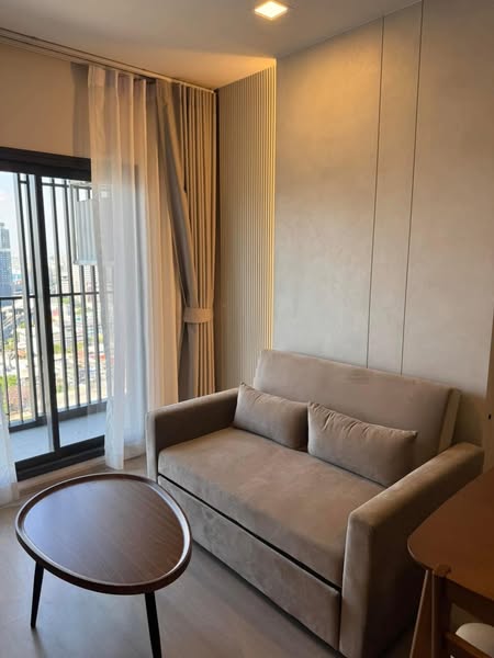 bedroom and living room of Life พหลฯ-ลาดพร้าว | Life Phahon-Ladprao | First Class Living in The Heart of Ladprao