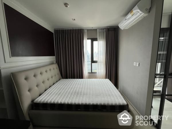 bedroom of Life One Wireless