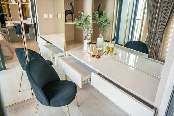 living room and room interior and bathroom of Life One Wireless