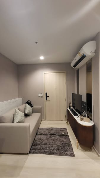 room interior of Life One Wireless
