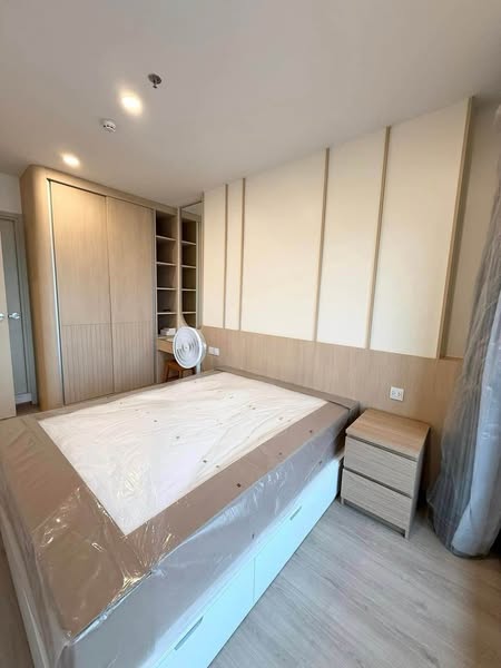 bedroom of Life Rama 4 - Asoke