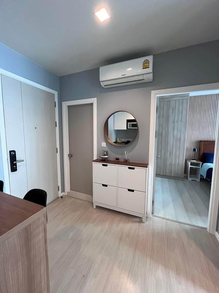 bedroom and room interior of Life Sukhumvit 48