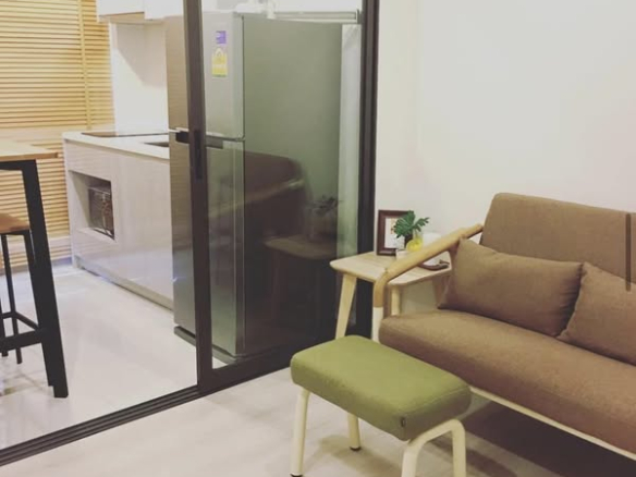 room interior of Life Sukhumvit 48