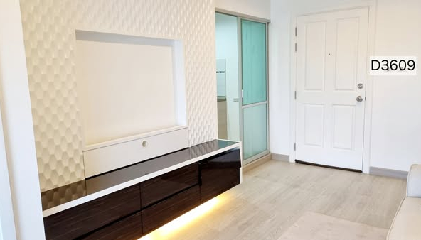 room interior of Lumpini Park Riverside Rama 3