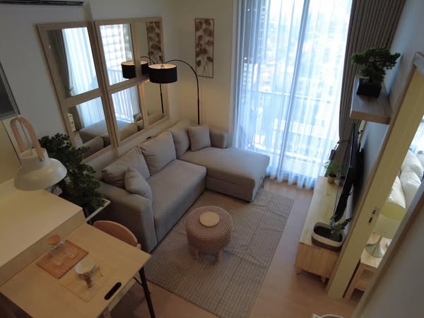 living room of MARU Ekkamai 2
