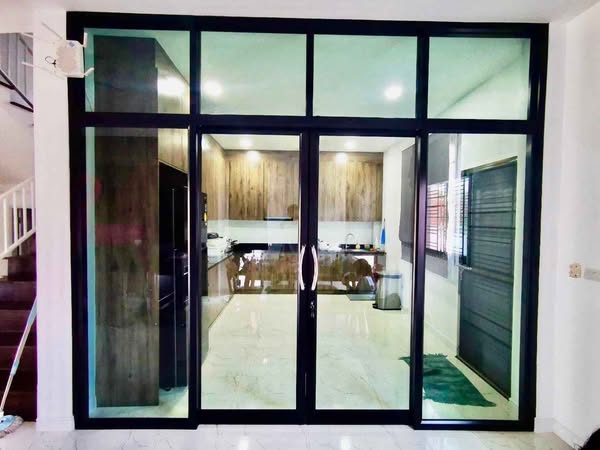 room interior of บ้านพักพูลวิลล่า mickey house อัมพวา