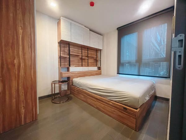 bedroom and room interior of Mirage Sukhumvit27