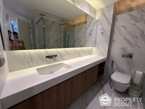 bathroom of MUNIQ Sukhumvit 23