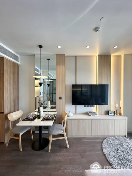 living room of MUNIQ Sukhumvit 23