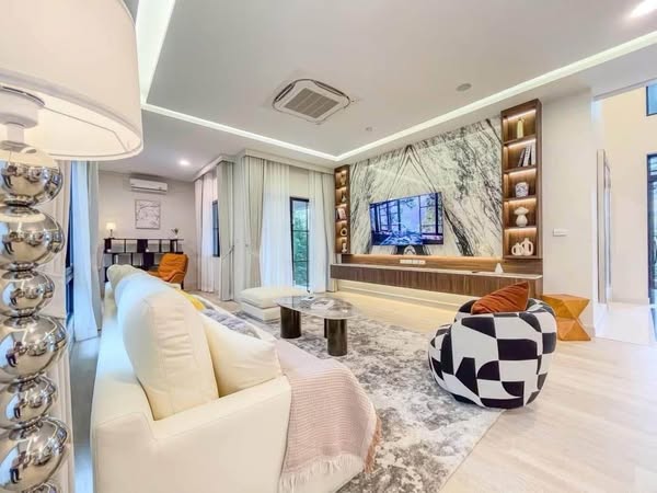 living room and bedroom of Nantawan Rama 9 Srinakarin