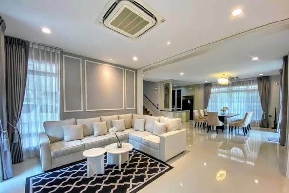bedroom and living room of Nantawan Ramindra – Phahonyothin 50