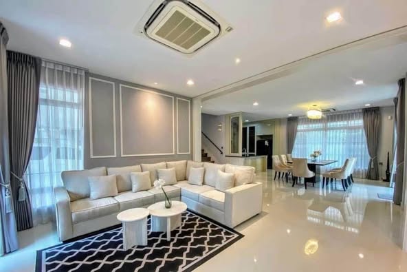 living room and bedroom of Nantawan Ramindra – Phahonyothin 50