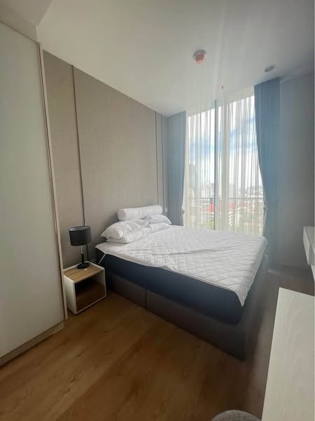 bedroom of Noble BE 19