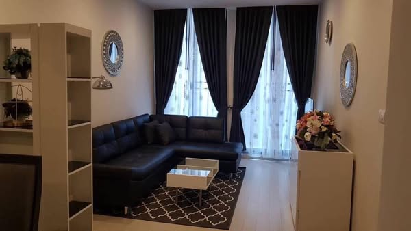 living room of Noble Ploenchit