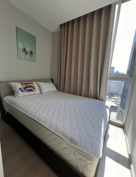 bedroom of Noble Revolve Ratchada 2
