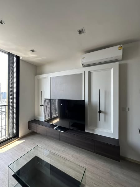 living room of Noble State Sukhumvit 39