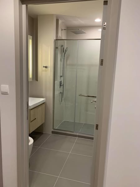 room interior and bathroom of Oka Haus