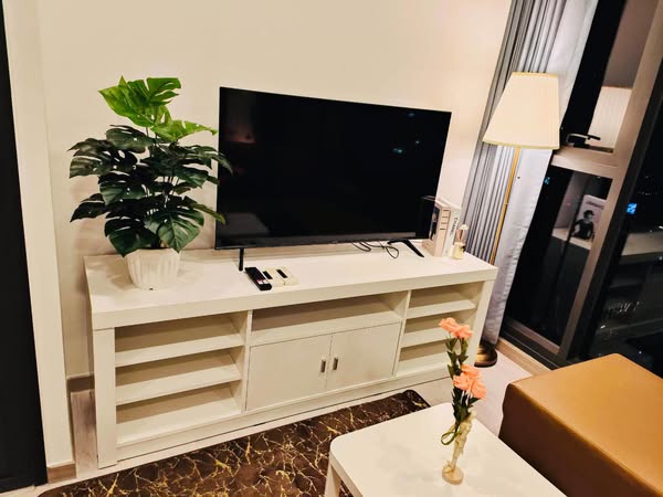 living room of One9Five Asoke – Rama 9