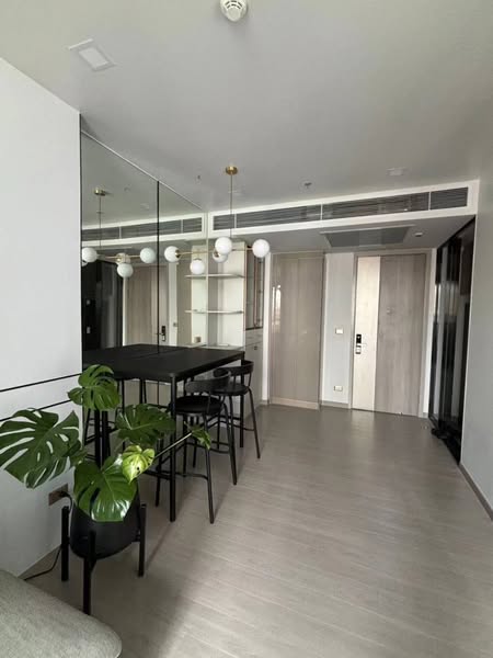room interior of One9Five Asoke – Rama 9